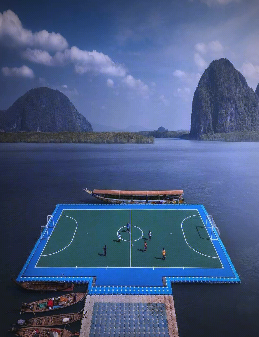 九游网-国际漂浮足球：水上足球的新玩法